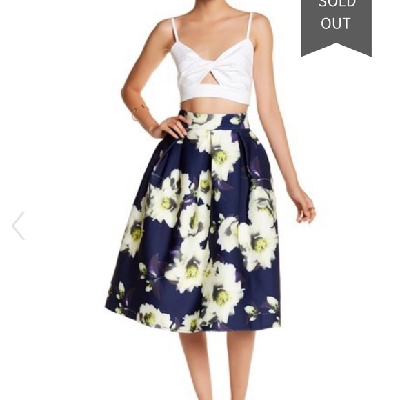 L'Atiste Floral Pleated Skirt - Picture 5 of 6